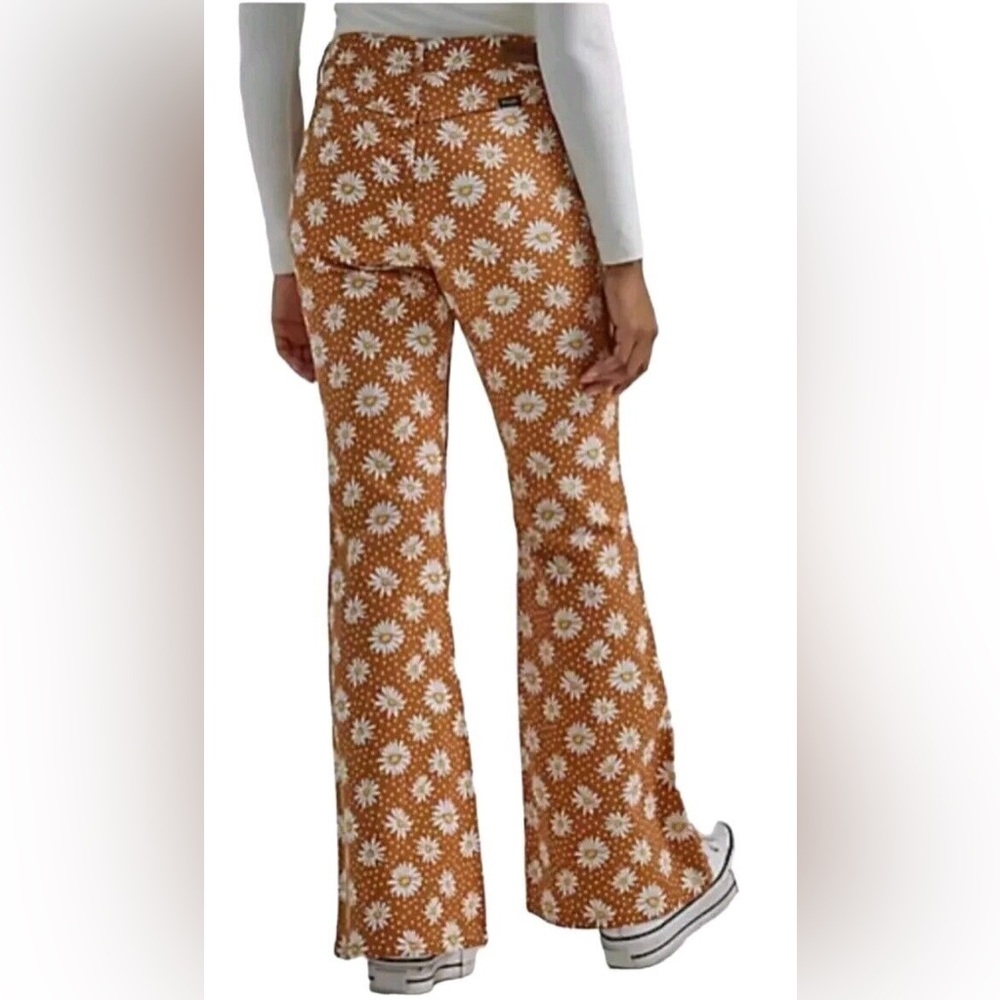 Wrangler Daisy High Rise Fierce Flare Jeans - Picture 8 of 11